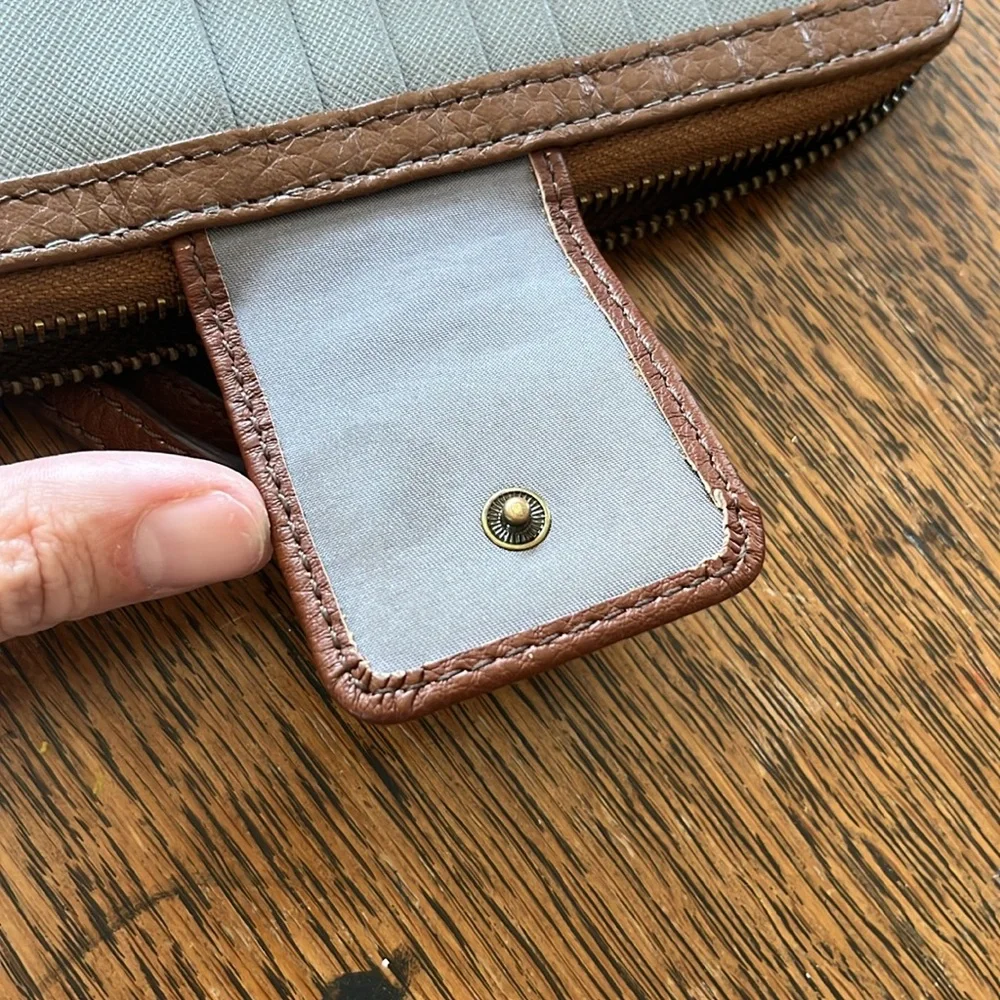 Fossil Madison Zip Clutch Black Gunmetal